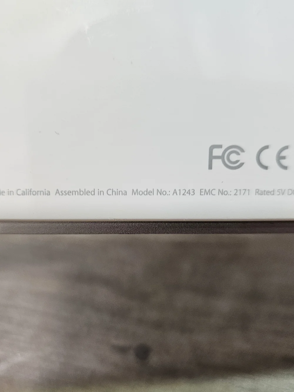Apple A1243 MB110LL/A Wired Keyboard